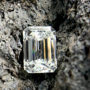 loose emerald cut diamond